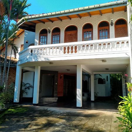 Ceylon Travel And Stay Lodge Battaramulla Bagian luar foto