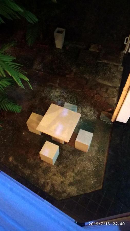 Ceylon Travel And Stay Lodge Battaramulla Bagian luar foto